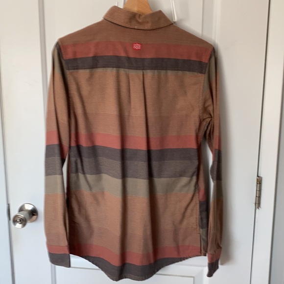Striped Sherpa Adventure Gear Long-Sleeved Button-Up - Picture 4 of 5